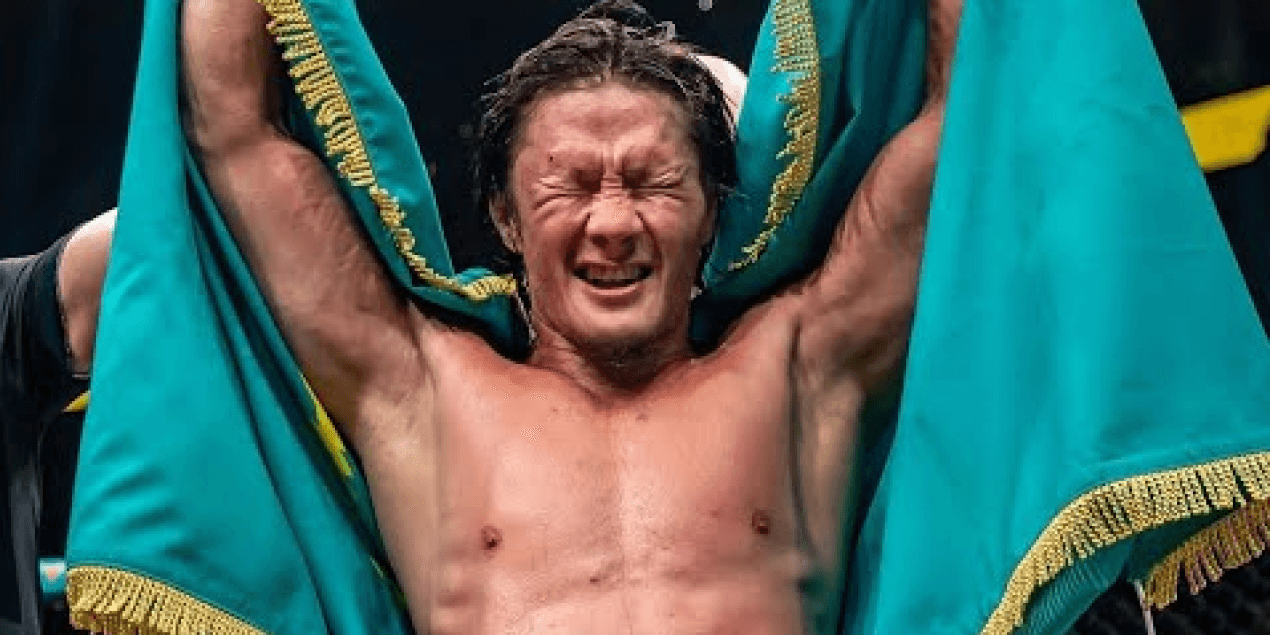 Кровью и потом: как Жалгас Жумагулов стал чемпионом OKTAGON — закулисье боя Кровью и потом: как Жалгас Жумагулов стал чемпионом OKTAGON — закулисье боя