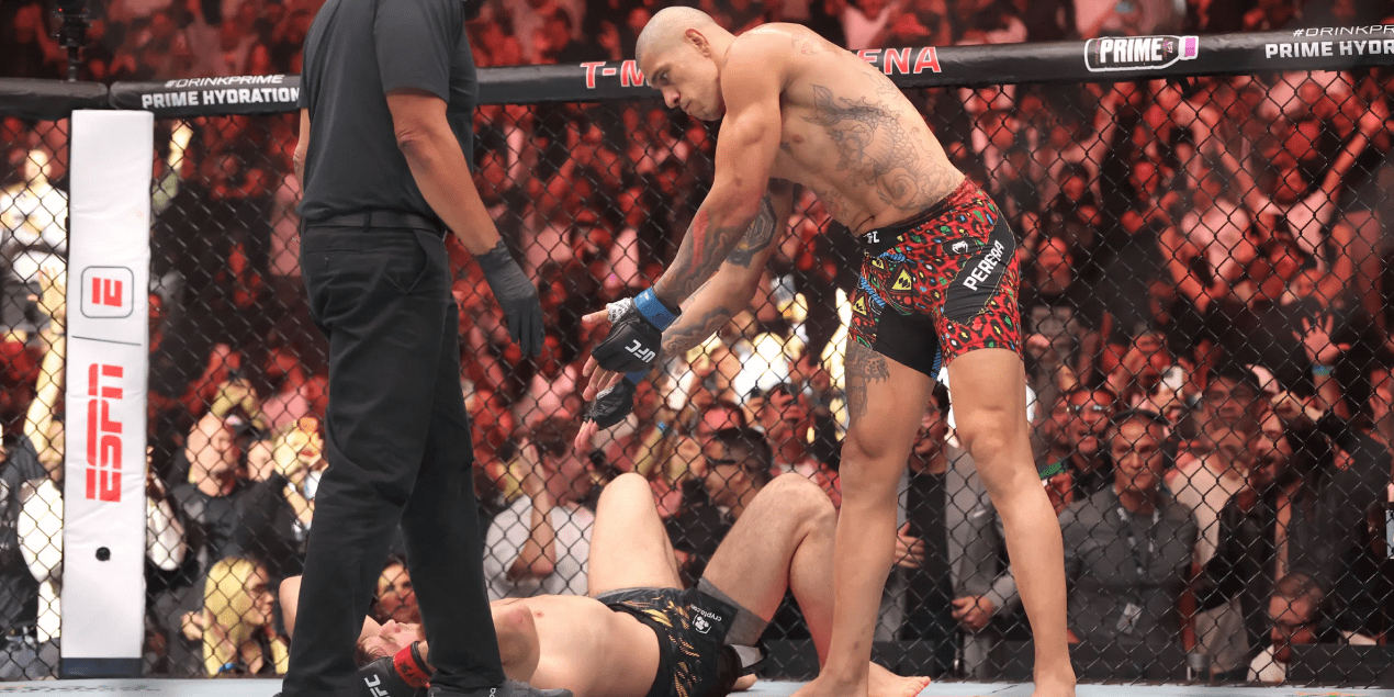 Больше 8 миллионов долларов за главные бои UFC 320. Сколько заработали Перейра — Анкалаев и Двалишвили — Сэндхаген