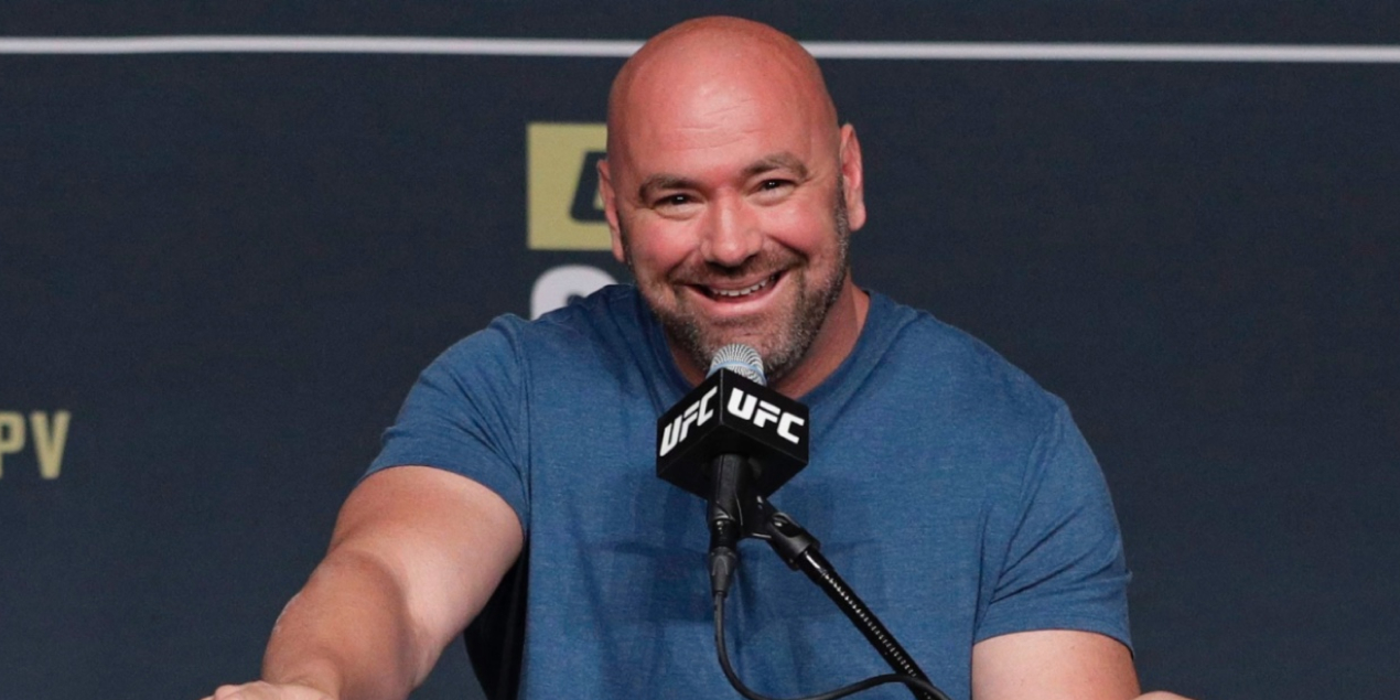 Дана Уайт стал ближе казахской культуре: блогер подарил главе UFC камчу