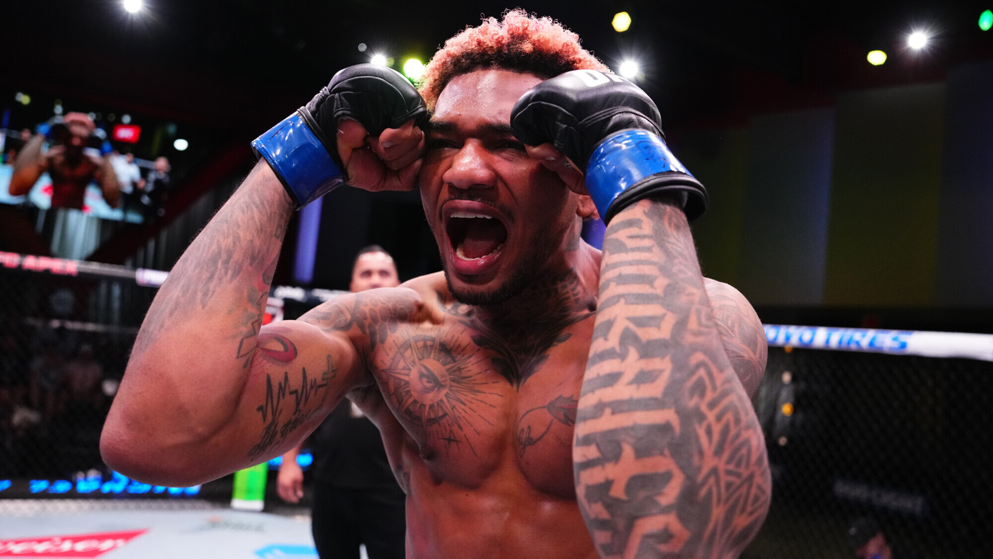 Прогноз на бой Шон Брэди — Майкл Моралес: американец остановит непобежденного нокаутера