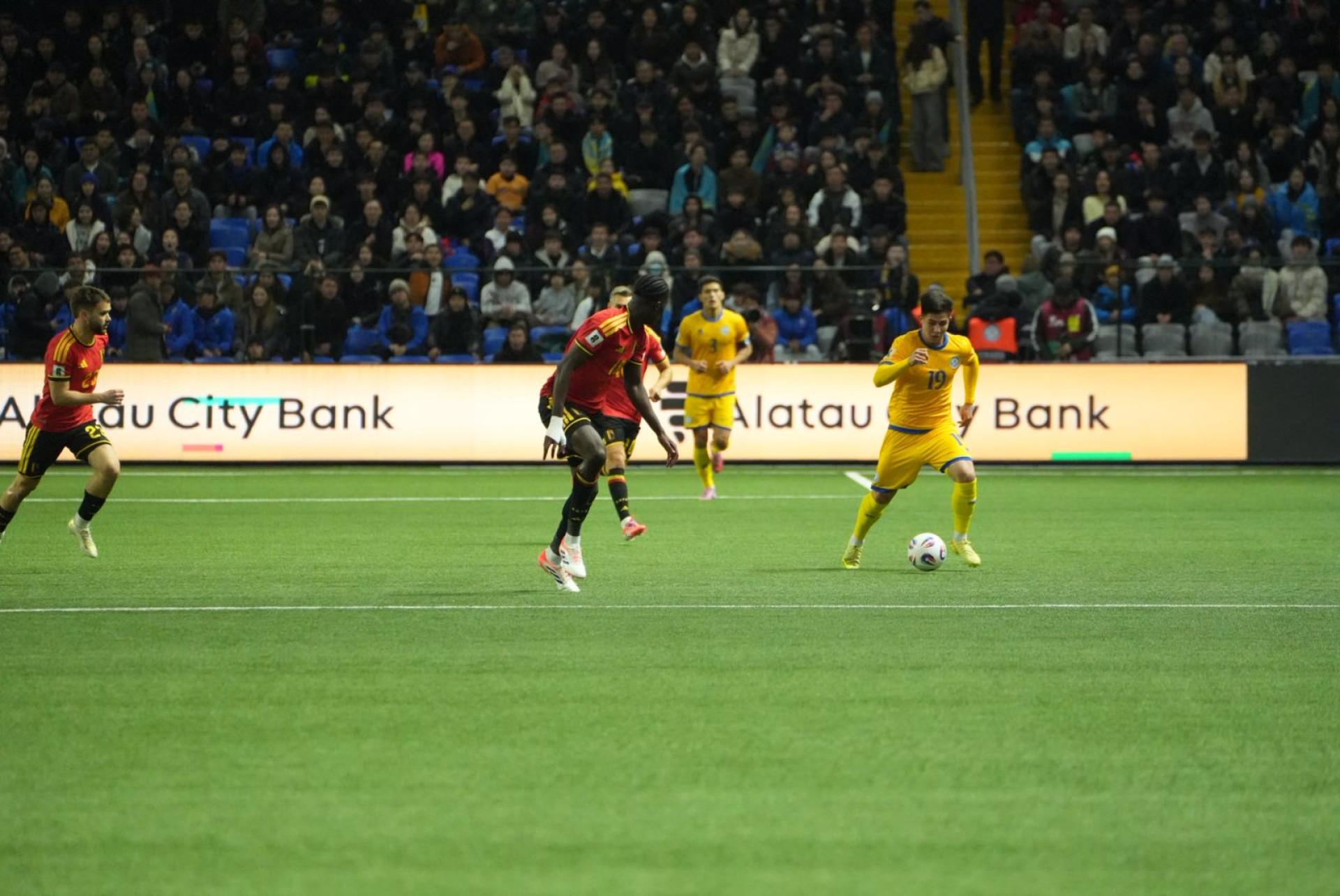 17-летний Дастан Сатпаев сотворил историю: первый гол за Казахстан — и сразу в ворота Бельгии!