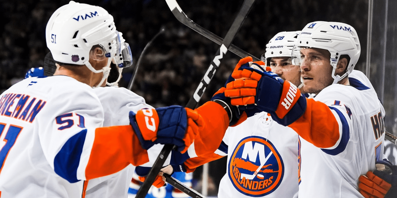 Домашний кошмар «Рейнджерс» продолжается: поражение 0:5 от «Айлендерс» стало историческим антирекордом