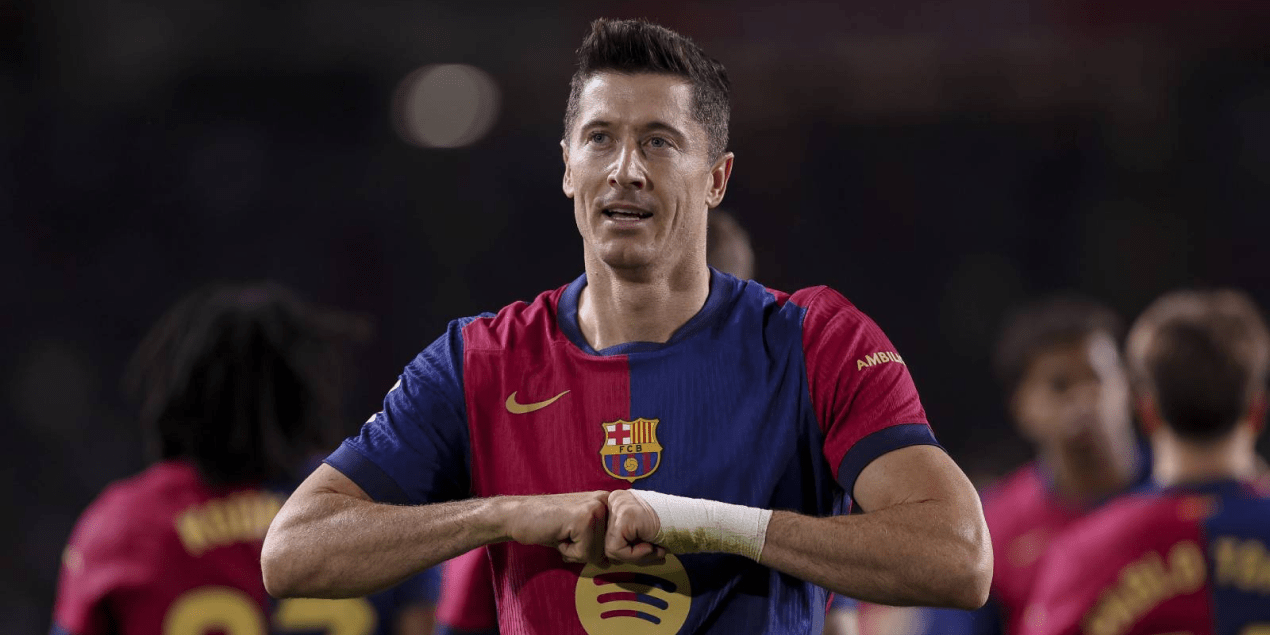 Левандовски оформил хет-трик и вошел в историю Ла Лиги