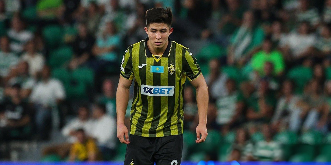 Сатпаев пропустит матч против «Олимпиакоса» из-за перебора желтых карточек