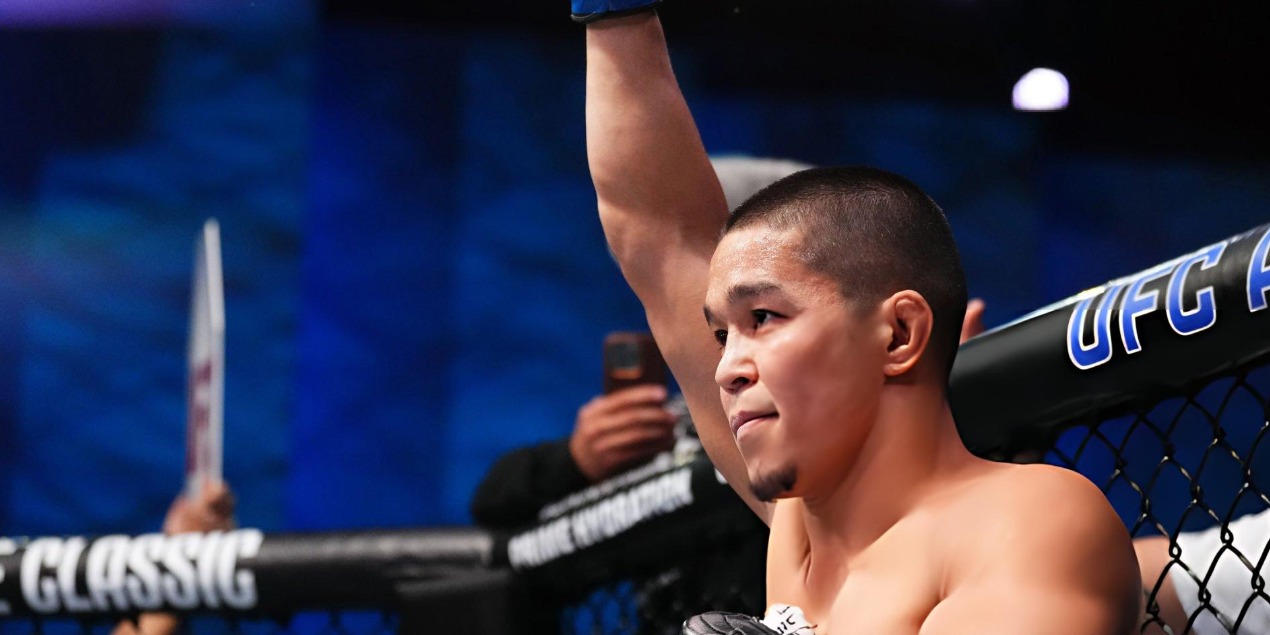 Асу Алмабаев задушил Алекса Переза и оформил шестую победу в UFC