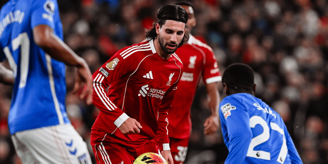 Ливерпуль после ничьи с Сандерлендом на одинаковом расстоянии до зоны вылета и лидер