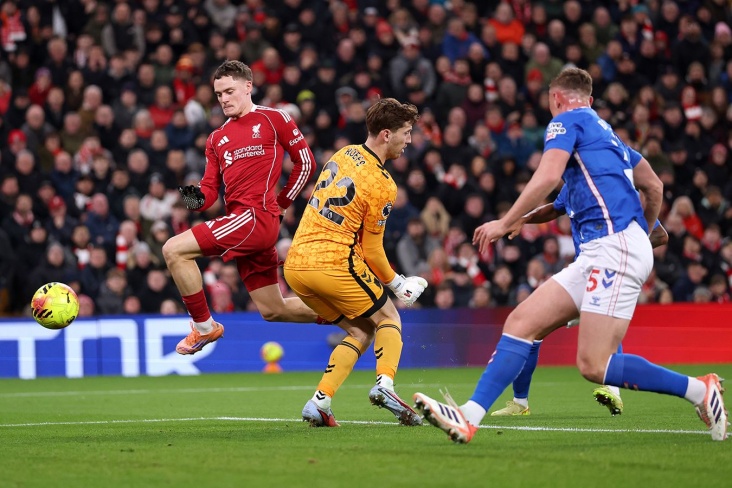 «Ливерпуль» спасся на «Энфилде» благодаря автоголу и всё равно опустился ниже «Сандерленда»