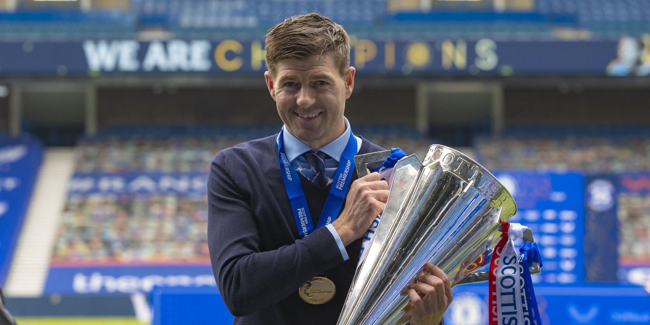 «Ливерпуль» может вернуть Джеррарда: Слот под давлением после провалов и конфликта с Салахом