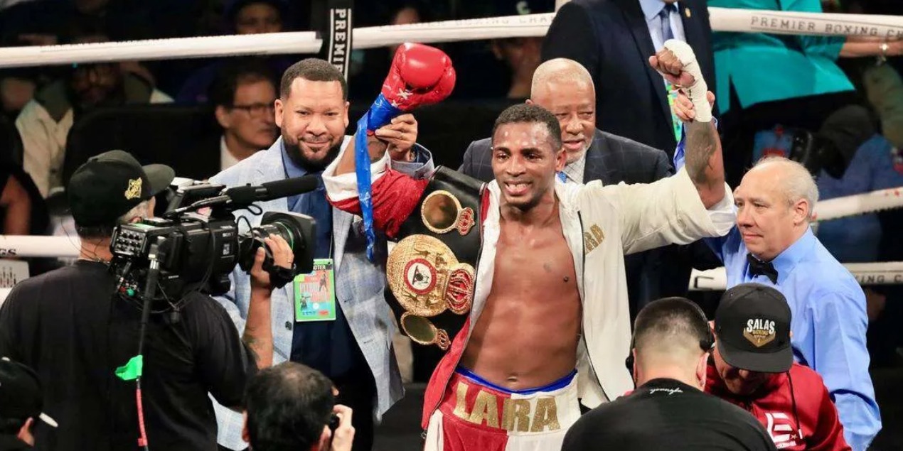 Планировавшийся оппонент Жанибека Алимаханулы защитил пояс: Лара победил Гонсалеса и сохранил титул WBA в среднем весе
