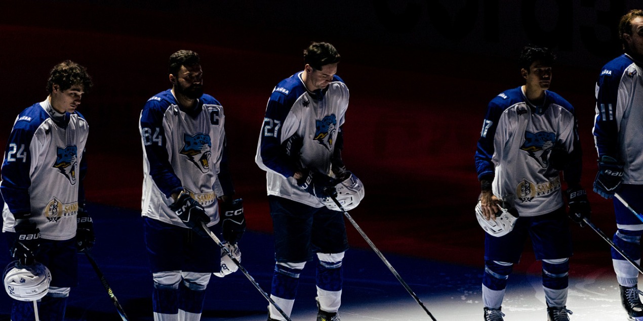 «Барыс» обыграл «Автомобилист» в День независимости Казахстана и вошел в зону плей-офф КХЛ