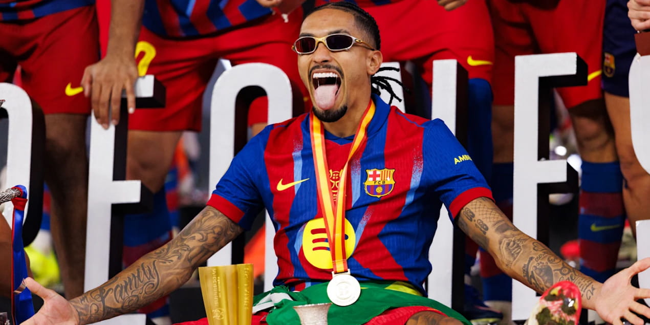 Рафинья против шума: как отвечают на поражение в гонке за «Золотым мячом»