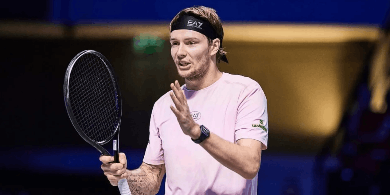 Александр Бублик уступил на выставочном турнире в Куйонге