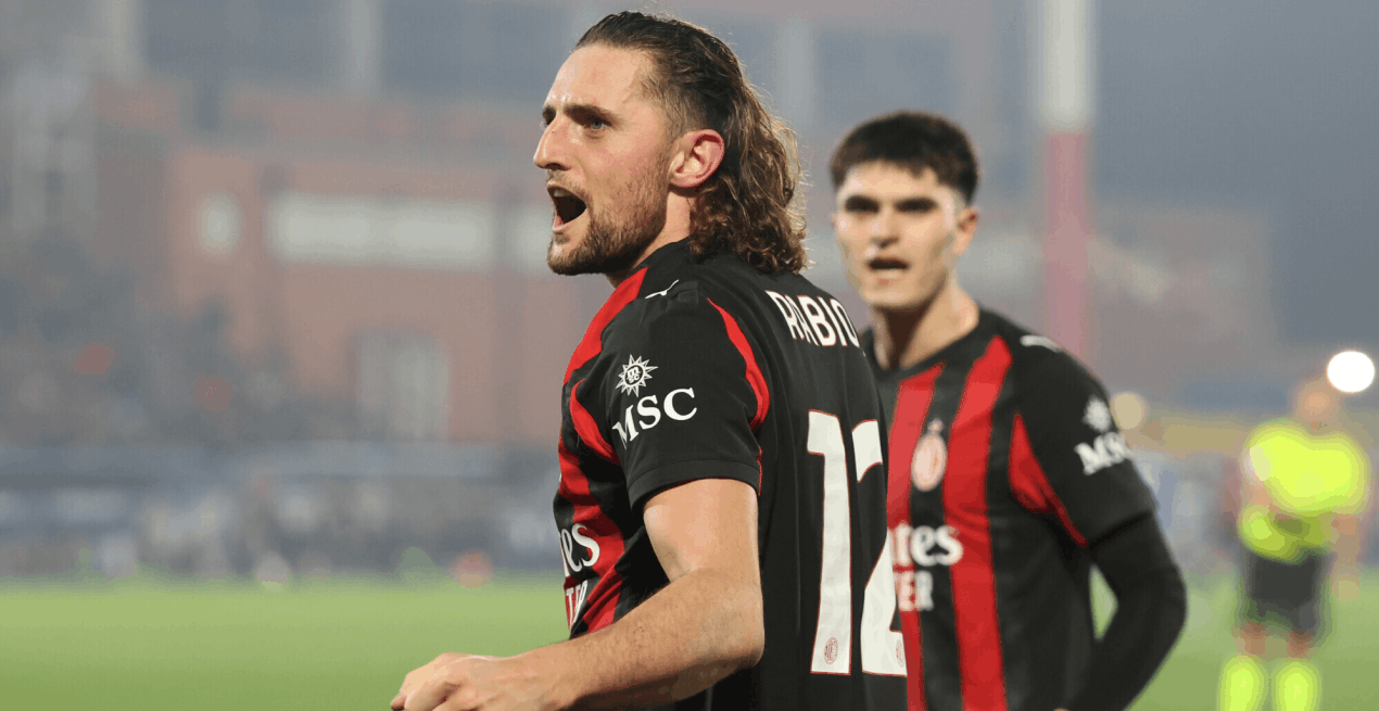 «Милан» перевернул матч с «Комо»: камбэк 3:1, дубль Рабьо и сокращение отставания от «Интера»