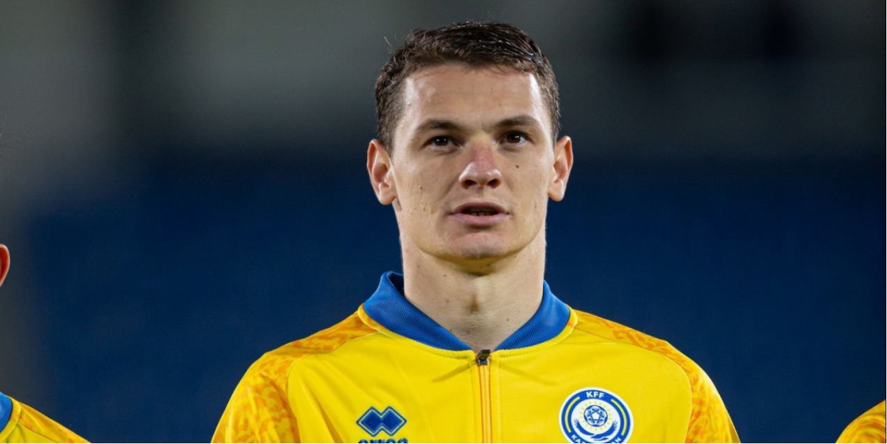 Главный тренер «Хартс»: «Ислам Чесноков прилетел в Эдинбург для завершения трансфера»