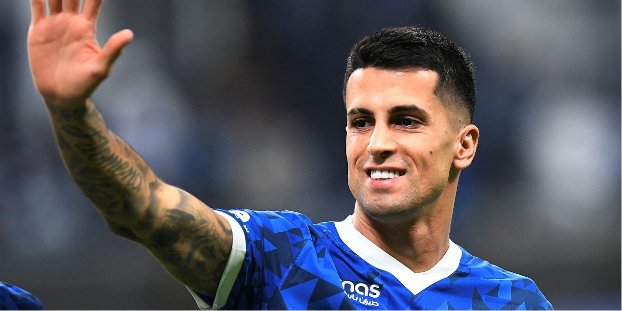 «Барселона» сделала шаг к возвращению Жоау Канселу