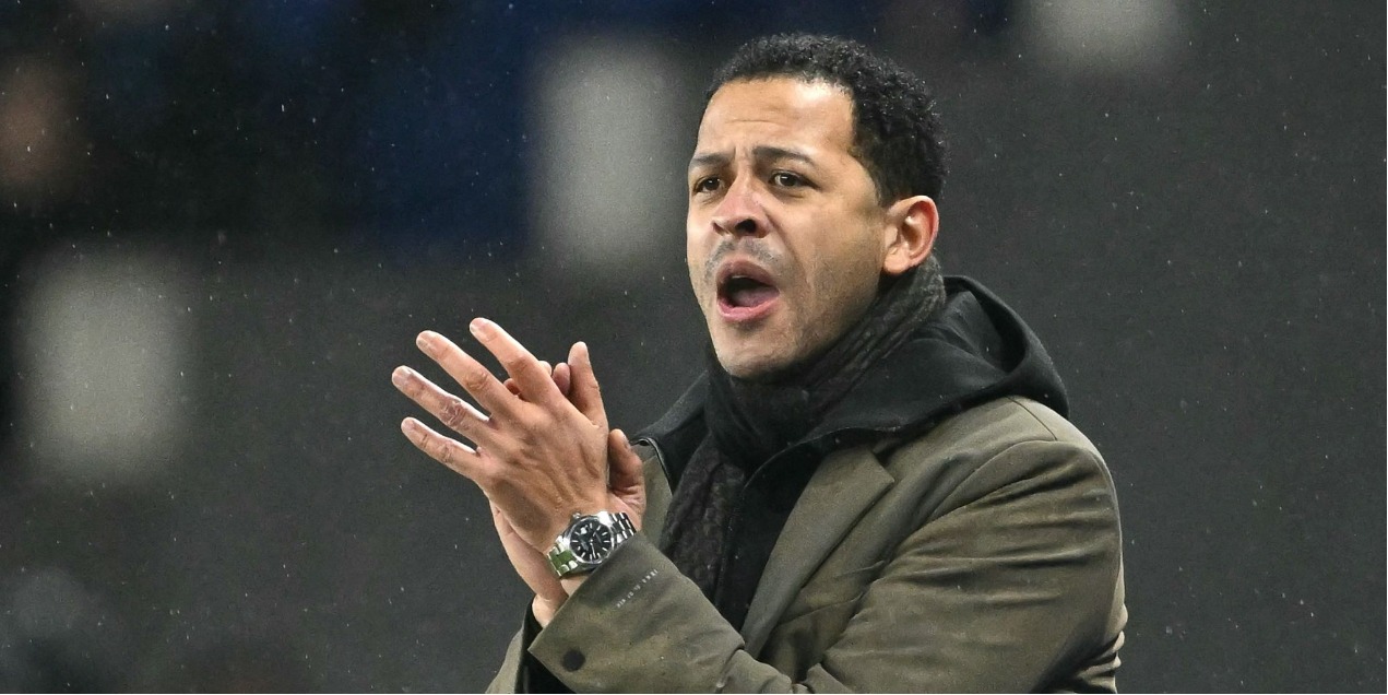 «Челси» выходит на финишную прямую в переговорах с Лиамом Росеньором: наставник «Страсбура» прибыл в Лондон