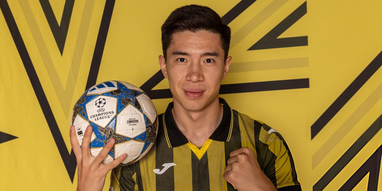 Адилет Садыбеков повторил культовый жест Месси и Роналду в матче с «Брюгге»