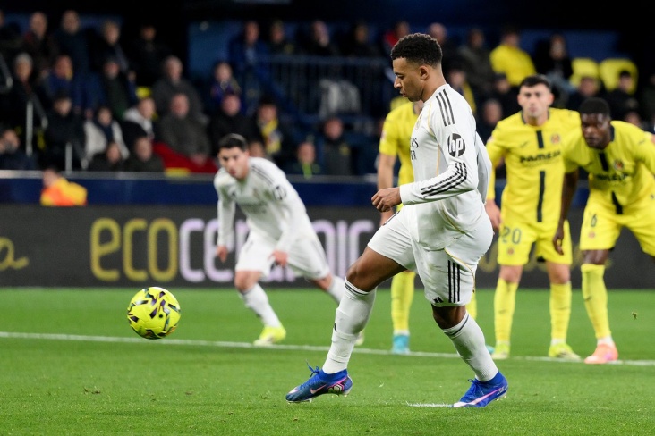 Мбаппе забил «Вильярреалу» «паненкой» с пенальти, посвятив гол Диасу